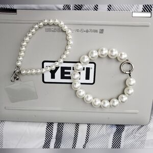 Pearl Cell Phone Straps